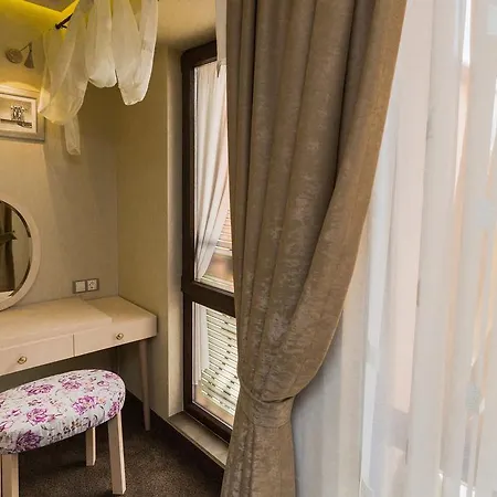 Penzion 8 1/2 Art 3*