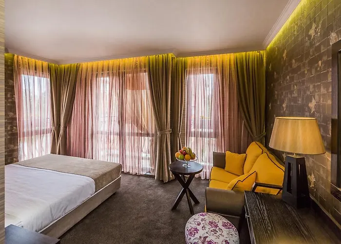 8 1/2 Art Vendégház